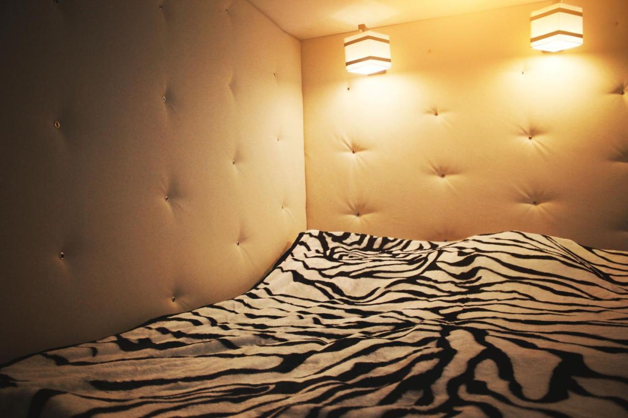 Apartment In The City Center Mini Ivano-Frankivsk Extérieur photo